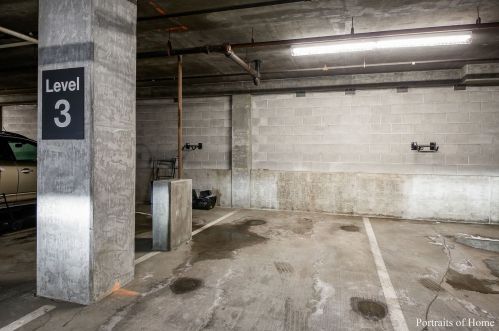 1546 Orleans St, Chicago IL 60610-2453 exterior