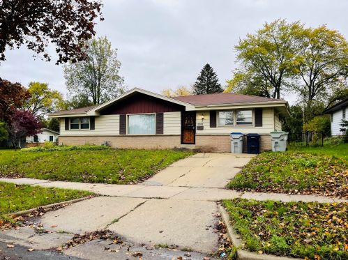 9826 Langlade St, Milwaukee WI 53225-1014 exterior