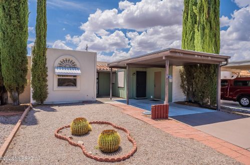 1176 Alpine Cir, Green Valley, AZ 85614-1814