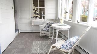 161 Wood St, Bristol RI  02809-3117 exterior