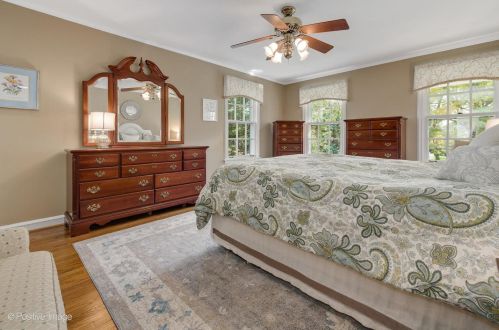 2734 107th St, Chicago IL 60617-6613 exterior