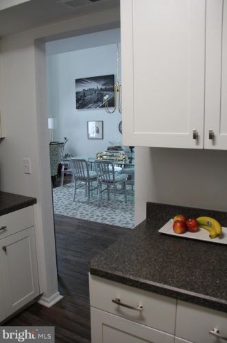 6 Rebecca Ct, Trenton NJ 08628-3339 exterior