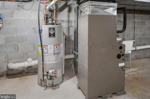 4257 Boone St, Philadelphia PA 19128-5003 exterior