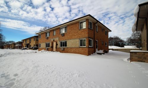 8616 Congress St, Milwaukee WI 53225-5162 exterior