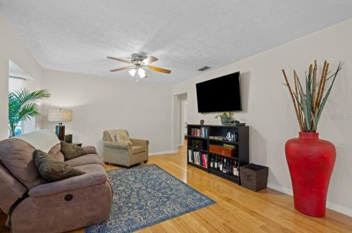 8201 Ola Ave, Tampa FL 33604-2925 exterior