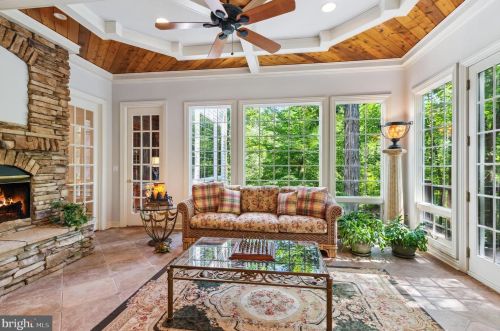 83 Pettit Pl, Princeton NJ 08540-7645 exterior