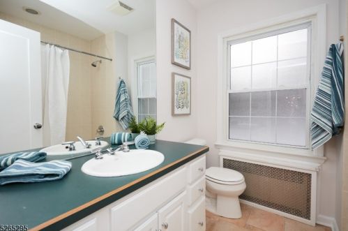 168 Forest Hill Rd, Town Center NJ  07052-3958 exterior