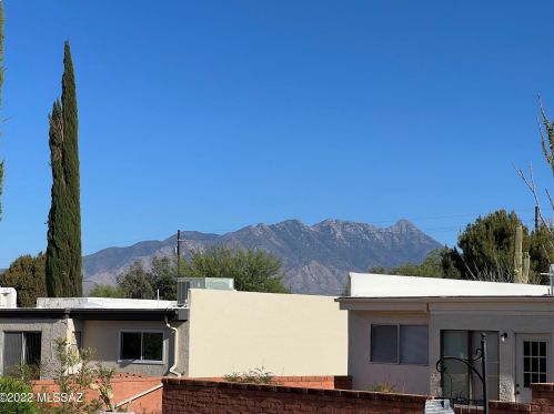 1129 Alpine Cir, Green Valley AZ 85614-1817 exterior