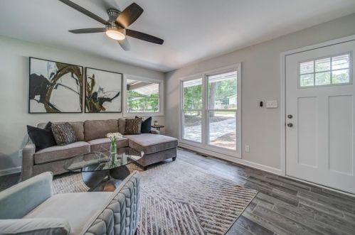 856 Harwell Rd, Atlanta GA  30318-5828 exterior