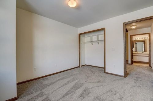 6014 Dell Dr, Madison WI  53718-8200 exterior