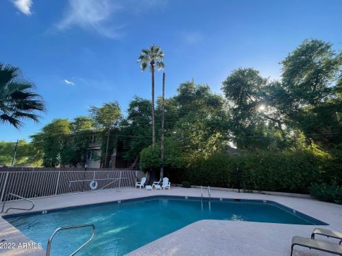 3008 46 St, Phoenix AZ 85040-1767 exterior