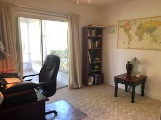 518 Floresta Dr, Fort Pierce FL 34983-8614 exterior