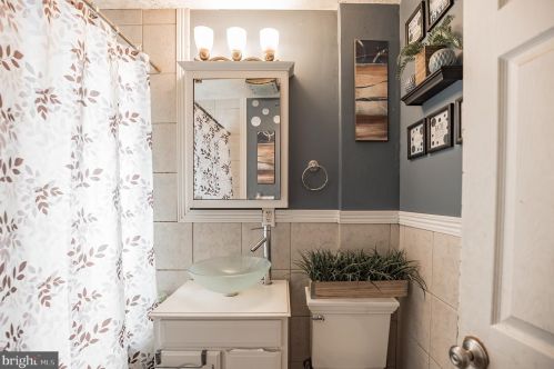 126 Spruce St, Camden NJ 08106-1618 exterior