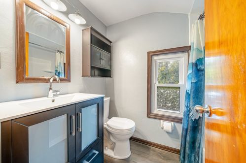 213 Dorothy Dr, Pittsburgh PA 15235-1829 exterior