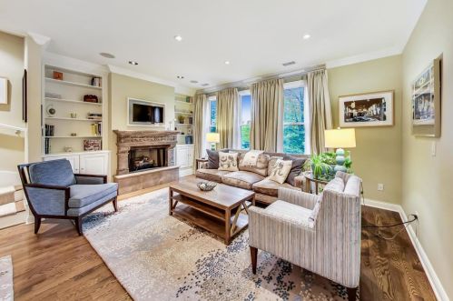 1032 Crosby St, Chicago IL  60610-2404 exterior