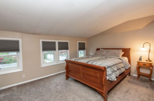 2905 Hackett Ave, Milwaukee WI 53211-3442 exterior