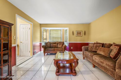 12 Schindler Dr, Old Bridge NJ 08857-3042 exterior