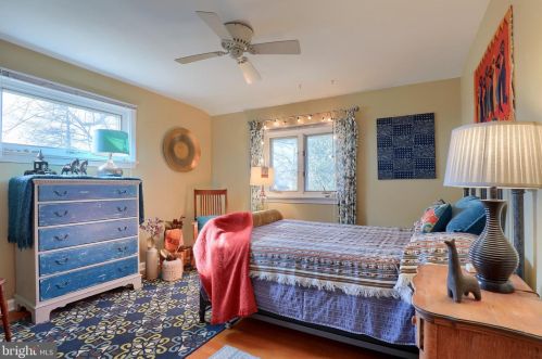 306 Blf Vw Dr, Lancaster PA 17601-4136 exterior