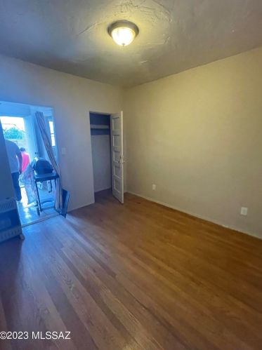 430 6 St, Tucson AZ 85716-4408 exterior