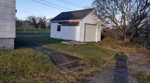 535 Aquidneck Ave, Middletown RI 02842-5618 exterior