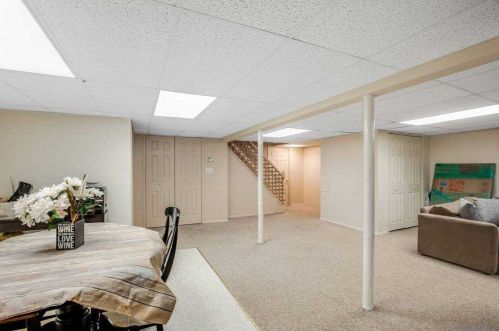 1 Millet St, Huntington Station NY 11746-8021 exterior