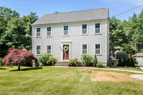 30 Peaselee Crossing Rd, Newton, NH 03858-3803