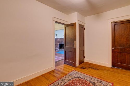 10 Grandview Ave, Lancaster PA 17603-6671 exterior