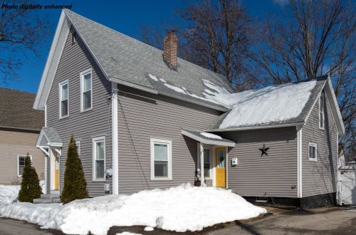 7 Hutchinson Ave, Concord, NH 03301-3515