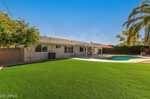 2710 Cinnabar Ave, Phoenix AZ 85020-1815 exterior