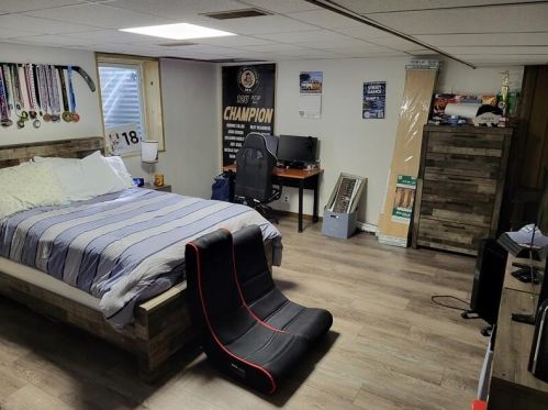 1204 Fleetwood Dr, Manitowoc WI 54220-2362 exterior