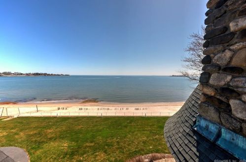 8 Seaside Ave, Milford CT 06460-6301 exterior