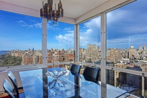 220 Riverside Blvd, New York NY  10069-1001 exterior