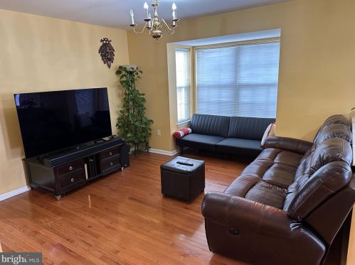 196 Fountayne Ln, Trenton NJ  08648-2673 exterior