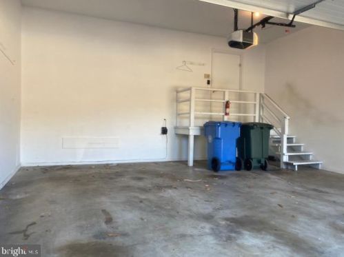 8108 Appalachian Ter, Rockville MD 20854-4050 exterior