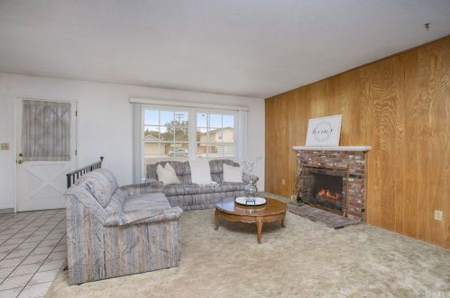 1849 Rolling Hl Dr, Fullerton CA 92835-2250 exterior