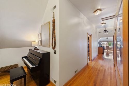 4018 Hamlin Ave, Chicago IL 60655-4013 exterior