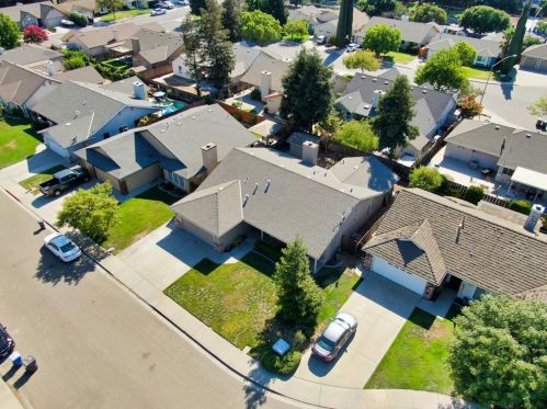 3927 Paula Ct, Turlock CA  95382-8507 exterior