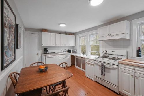 376 Hayward Ave, Mount Vernon NY 10552-1606 exterior