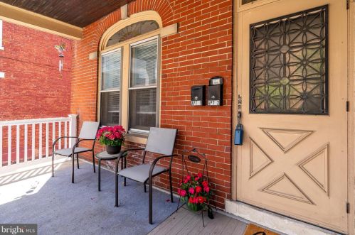 124 James St, Lancaster PA  17602-4910 exterior