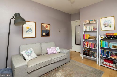 807 Leithgow St, Philadelphia PA 19123-1440 exterior