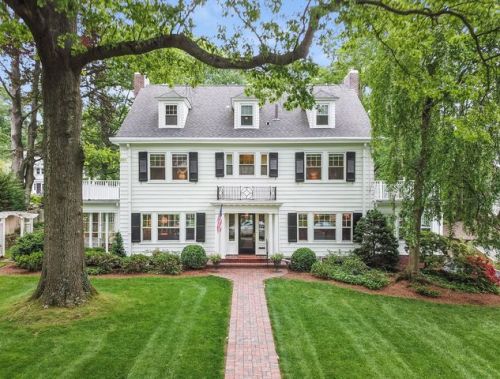 7 Roosevelt Rd, Maplewood, NJ 07040-2115