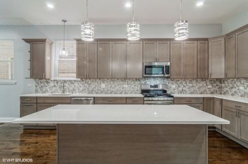 912 Monticello Ave, Chicago IL  60651-3949 exterior