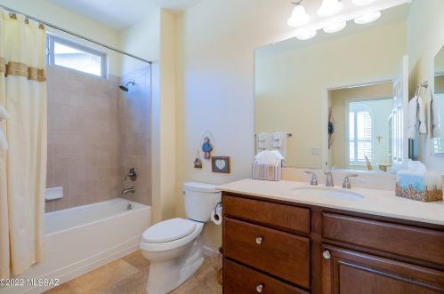 1094 Night Heron Dr, Green Valley AZ 85614-6016 exterior