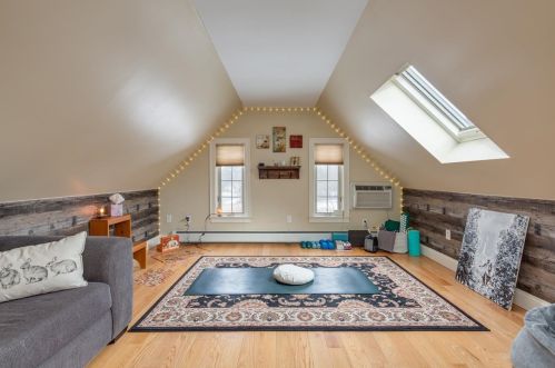 2 Asa Dr, Concord NH  03304-4012 exterior