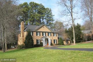 1220 Daviswood Dr, Mc Lean VA  22102-2220 exterior