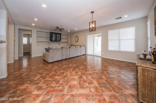 8446 Ramona Madera Ln, Tucson AZ  85747-5711 exterior