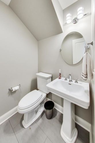 2236 Fletcher St, Chicago IL 60634-4033 exterior