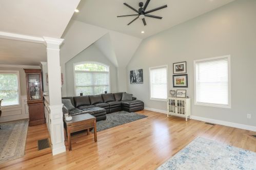 62 Hoit Rd, Concord NH  03301-1804 exterior