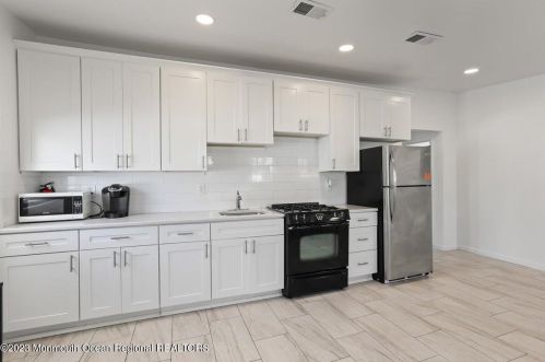 504 Ave, Belmar NJ 07719-2433 exterior