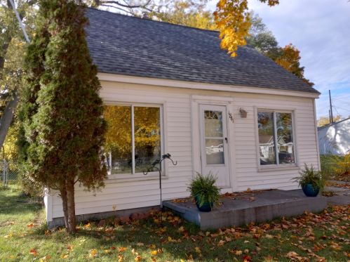 1841 Dowd St, Meskegon, MI 49441-2901